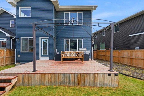 21 Redstone Heath Ne, Calgary, AB 