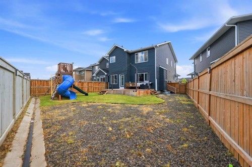 21 Redstone Heath Ne, Calgary, AB 
