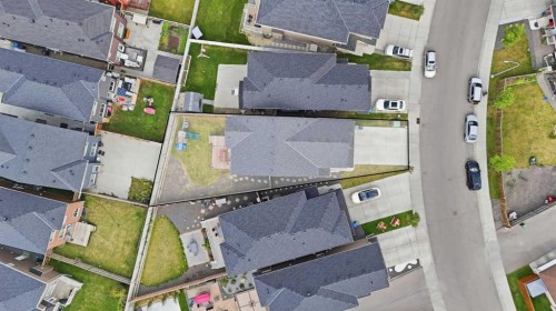 21 Redstone Heath Ne, Calgary, AB 