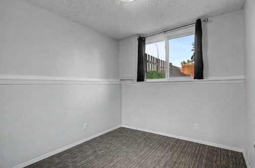 2444 Woodview Drive Sw, Calgary, AB 