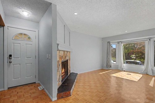 2444 Woodview Drive Sw, Calgary, AB 