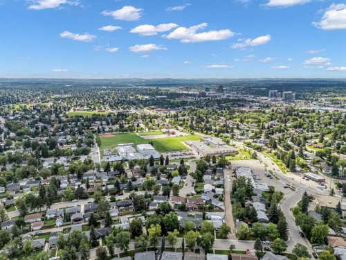 7207 Fleetwood Drive Se, Calgary, AB 