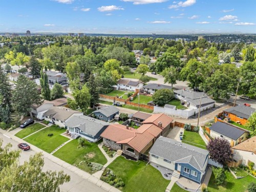 7207 Fleetwood Drive Se, Calgary, AB 