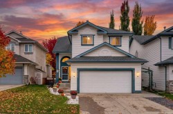 1121 Sierra Morena Court SW Calgary, AB T3H 3N1