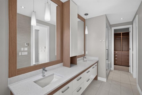 3816 17 Street Sw, Calgary, AB 