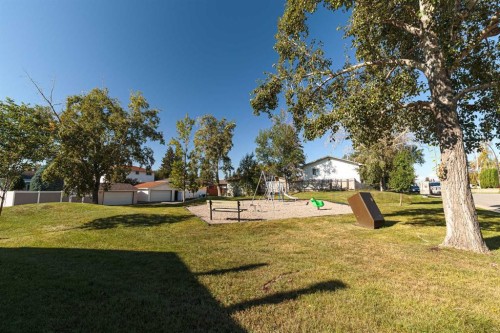 346 Rundleview Drive Ne, Calgary, AB 