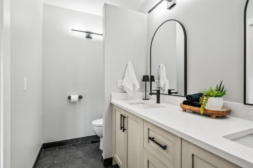 10832 Mapleford Road Se, Calgary, AB 