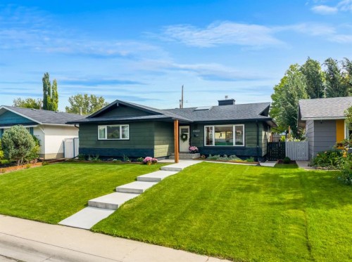 10832 Mapleford Road Se, Calgary, AB 