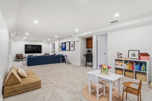 10832 Mapleford Road Se, Calgary, AB 