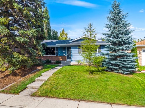 839 Lake Twintree Crescent Se, Calgary, AB 