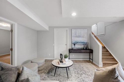 839 Lake Twintree Crescent Se, Calgary, AB 