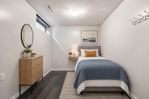 839 Lake Twintree Crescent Se, Calgary, AB 