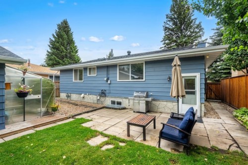 839 Lake Twintree Crescent Se, Calgary, AB 