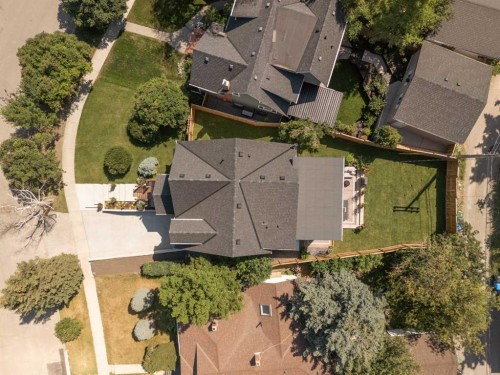 1633 Shelbourne Street Sw, Calgary, AB 