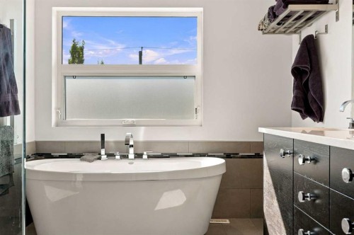 433 21 Avenue Nw, Calgary, AB 