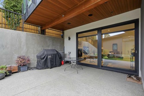 2407 31 Avenue Sw, Calgary, AB 