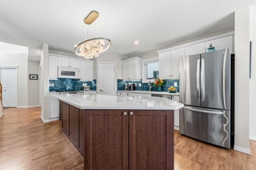 144 Shawbrooke Manor Sw, Calgary, AB 