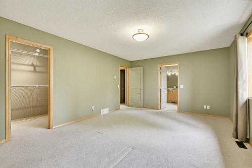 7308 26 Avenue Sw, Calgary, AB 