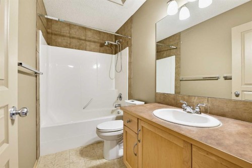 7308 26 Avenue Sw, Calgary, AB 