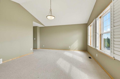 7308 26 Avenue Sw, Calgary, AB 