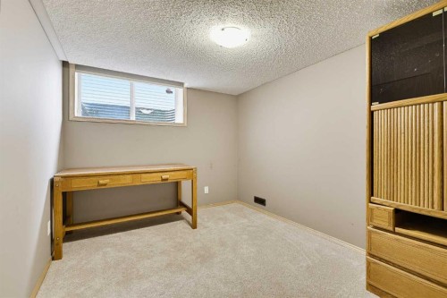 7308 26 Avenue Sw, Calgary, AB 