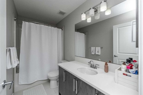 1040 Seton Circle Se, Calgary, AB 