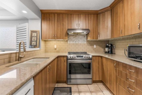 30 Windstone Lane Sw, Airdrie, AB 