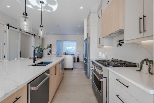 44 Collingwood Place Nw, Calgary, AB 