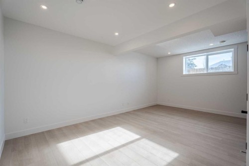 44 Collingwood Place Nw, Calgary, AB 