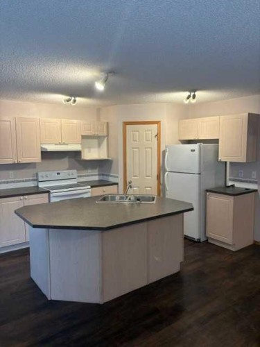 140 Tuscany Ridge View Nw, Calgary, AB 