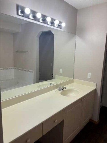 140 Tuscany Ridge View Nw, Calgary, AB 