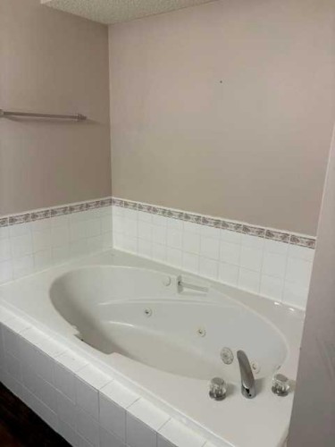 140 Tuscany Ridge View Nw, Calgary, AB 