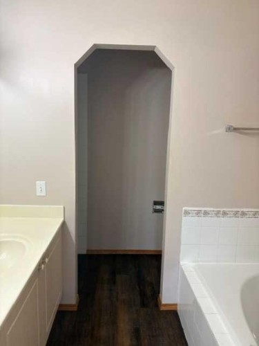 140 Tuscany Ridge View Nw, Calgary, AB 