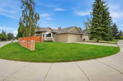 72 Sunlake Road SE Calgary, AB T2X 3G1