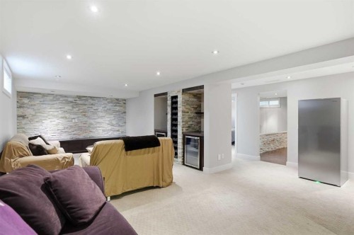 72 Sunlake Road Se, Calgary, AB 