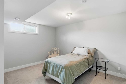 72 Sunlake Road Se, Calgary, AB 