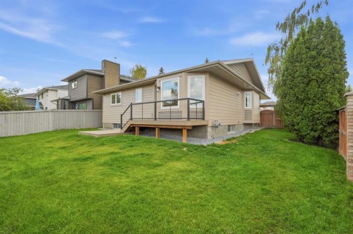 72 Sunlake Road Se, Calgary, AB 