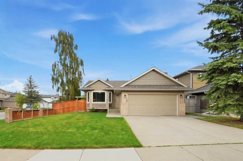 72 Sunlake Road Se, Calgary, AB 