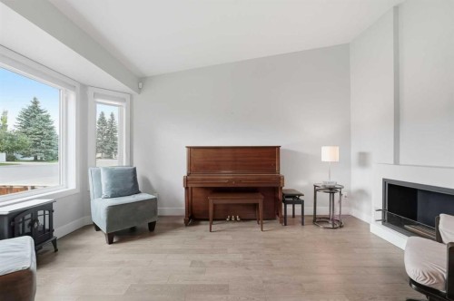 72 Sunlake Road Se, Calgary, AB 
