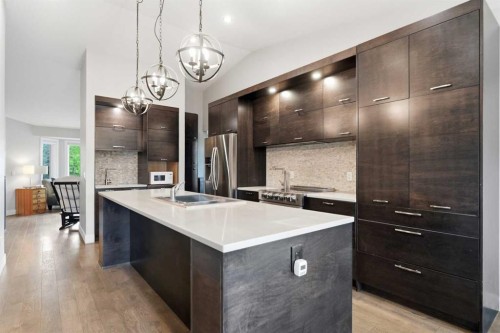 72 Sunlake Road Se, Calgary, AB 