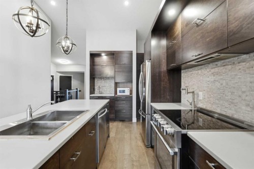 72 Sunlake Road Se, Calgary, AB 