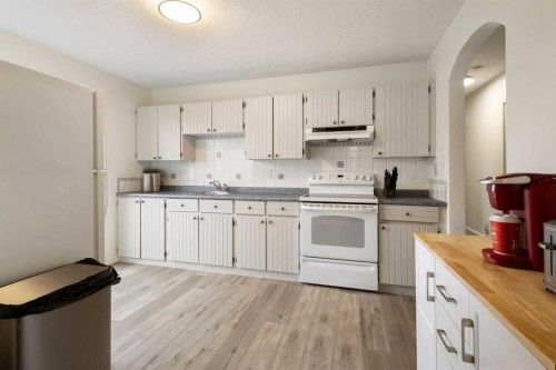 100 Marbrooke Circle Ne, Calgary, AB 