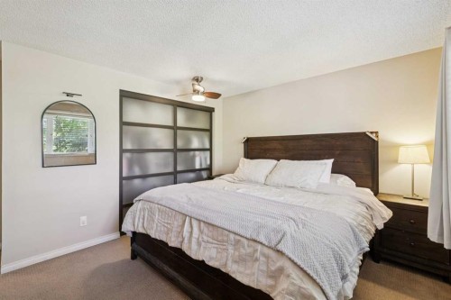 558 Strathcona Drive Sw, Calgary, AB 