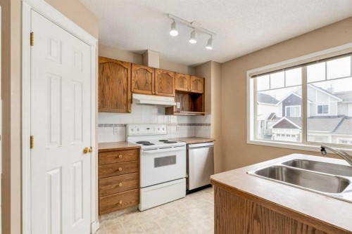 109 Hidden Creek Gardens Nw, Calgary, AB 
