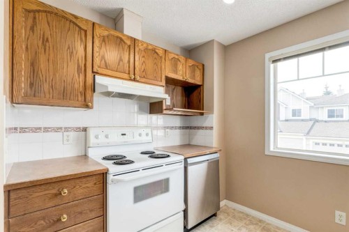 109 Hidden Creek Gardens Nw, Calgary, AB 