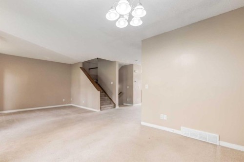 109 Hidden Creek Gardens Nw, Calgary, AB 