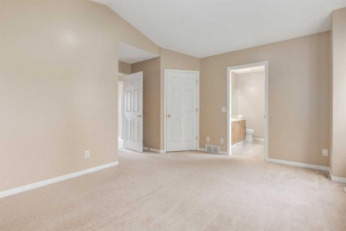 109 Hidden Creek Gardens Nw, Calgary, AB 