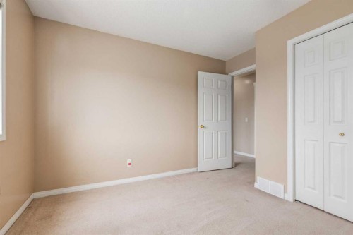 109 Hidden Creek Gardens Nw, Calgary, AB 