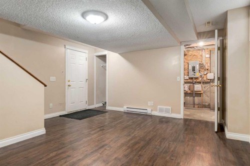 109 Hidden Creek Gardens Nw, Calgary, AB 
