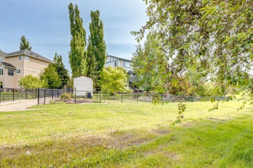 109 Hidden Creek Gardens Nw, Calgary, AB 